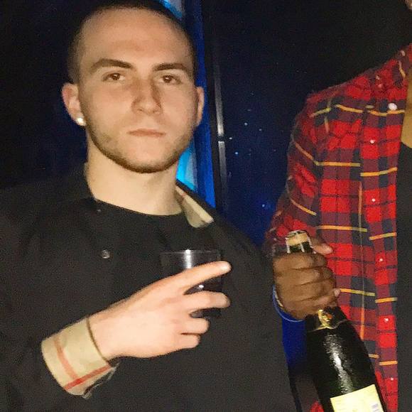 Meet your Posher, Andrew - Picture 1 of 1